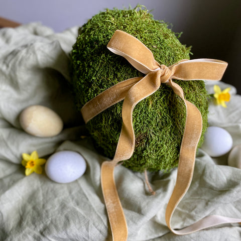 Moss Egg With Surprise Spring Bulb Gift