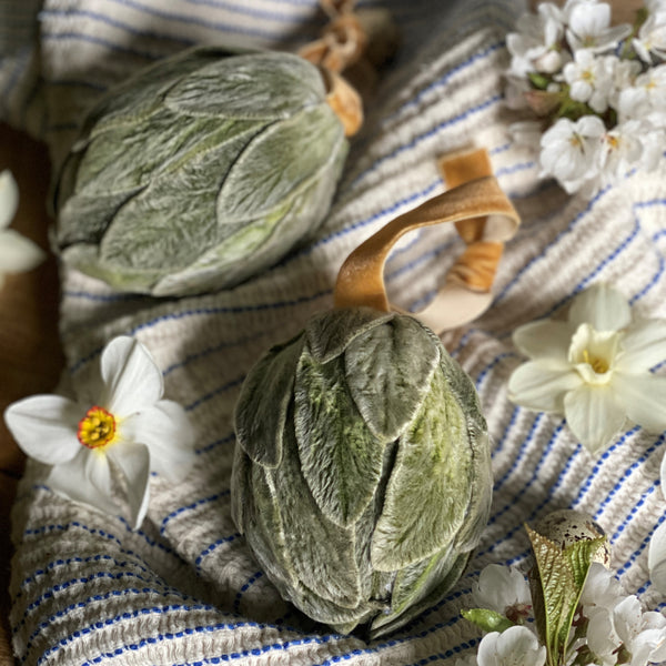 Pressed Stachys Dried Leaf Hanging Egg  Set of Two